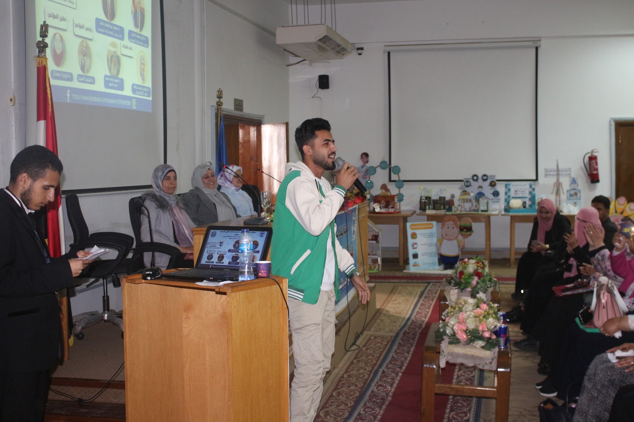 مشاركة الطالب : السيد مهدي بالمعهد الفني للتمريض جامعة الزقازيق بالتمثيل في المؤتمر الطلابي البحثي السابع للمعهد الفني للتمريض جامعة قناة السويس الاربعاء المواق ١٦ ابريل ٢٠٢٥