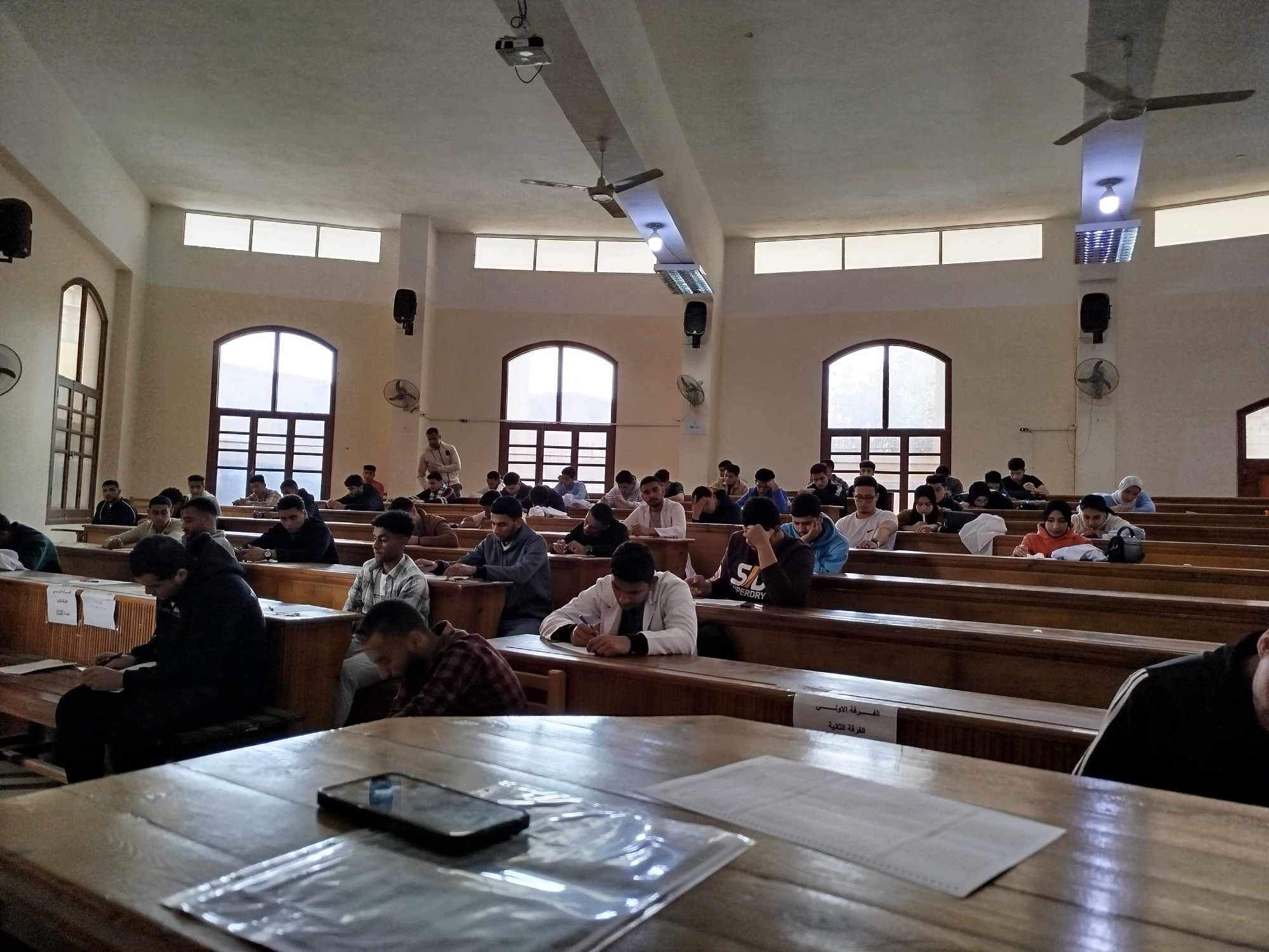 فاعليات امتحانات الميدترم بالمعهد الفنى للتمريض بفاقوس الفصل الدراسى الثانى