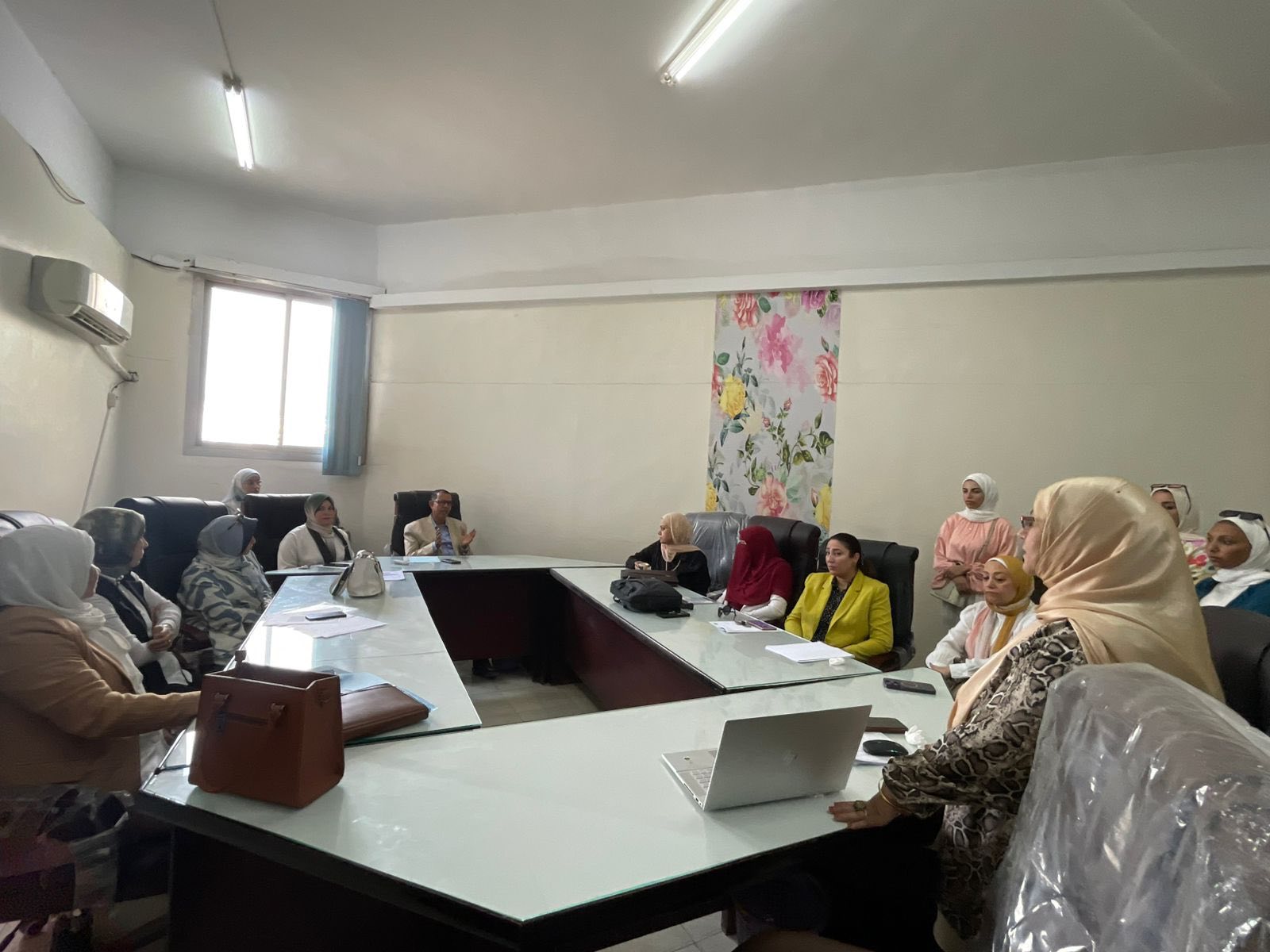 "وحدة التدريب بكلية التربية للطفولة المبكرة تنظم ورشة عمل بعنوان " الكتاب التفاعلي أهميته والتقنيات المستخدمة فى تصميمه بكلية التربية للطفولة المبكرة"