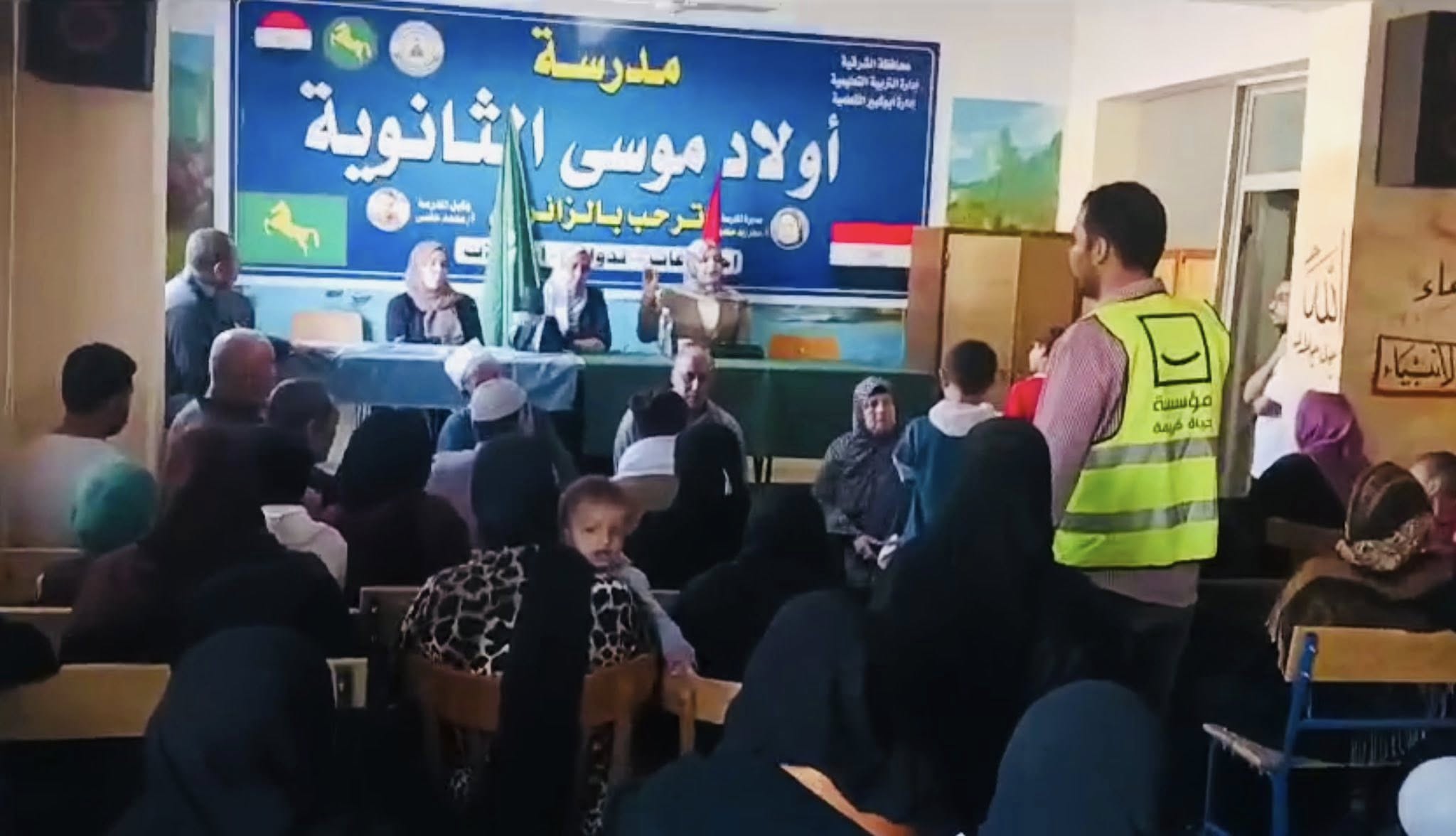 Faculty of Law Participates in Zagazig University’s Awareness Convoy With the Participation of Dr. Aya Adel, Who Delivered a Seminar on the Concept of Elections, Their Purpose, and the Conditions Ensuring the Integrity of the Electoral Process