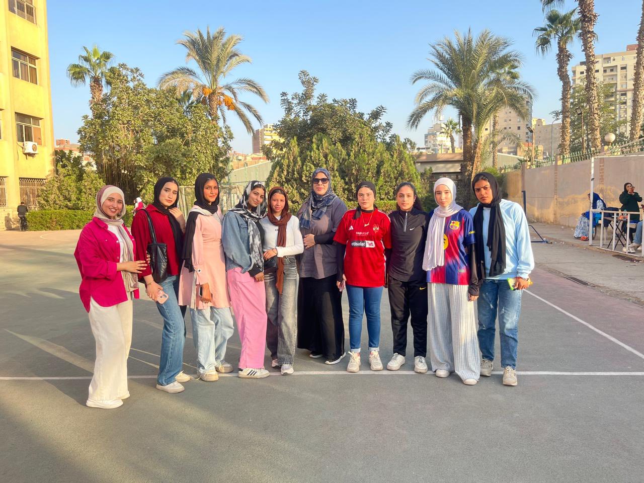 🌹مشاركة فريق كرة اليد بكلية التربية للطفولة المبكرة في مسابقات الدورى الداخلي على مستوى الجامعة للعام الجامعي ٢٠٢٥/ ٢٠٢٦م  🌹