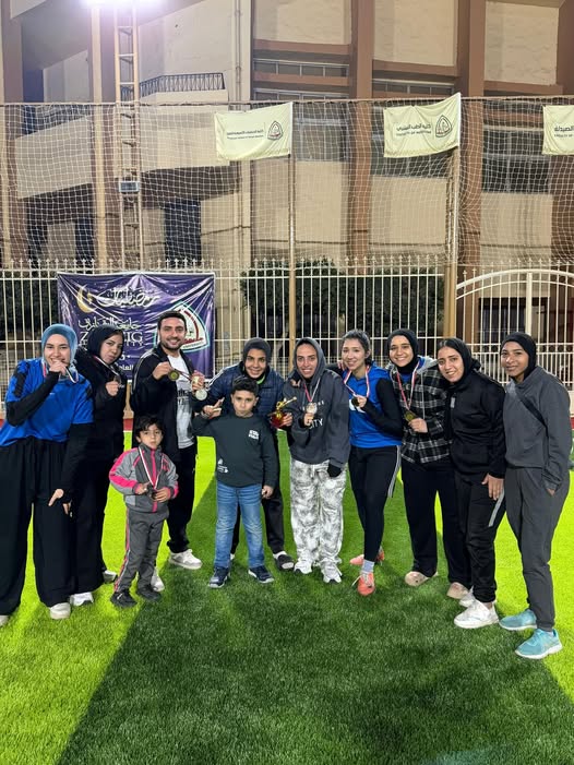 طالبات كلية التربية النوعية يحصدن برونزية كرة القدم في الدورة الرمضانية لجامعة الزقازيق بأداء مشرف .