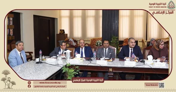 عقب مشاركته في مجلس الجامعة.. عميد كلية التربية النوعية يعقد لقاءً موسعًا لمناقشة مشروعات التخرج وتعظيم مردودها التعليمي .