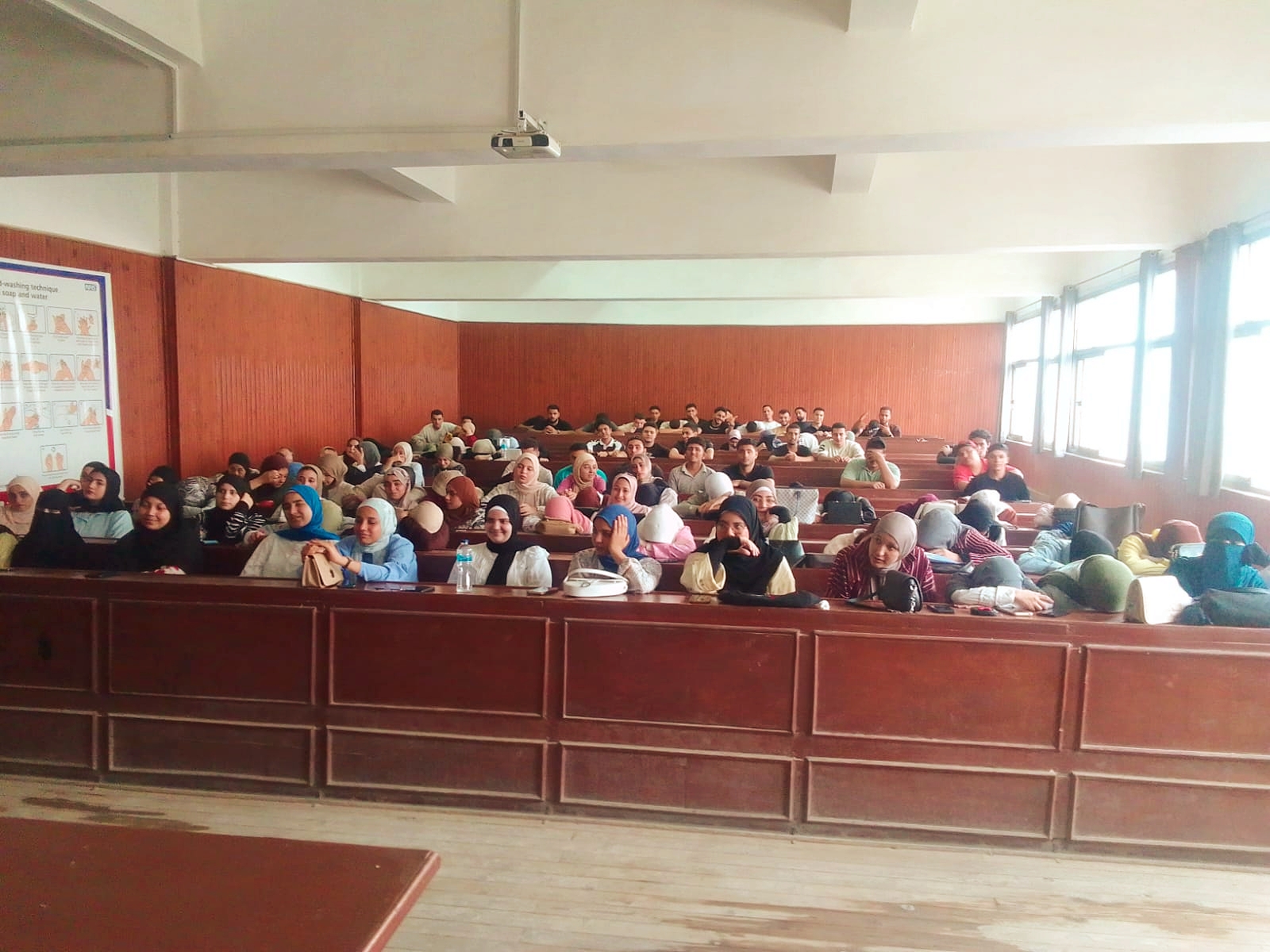 مواصلة فعاليات برنامج الامتياز لطلاب وبحضور الجروب الثاني (2) بالمعهد الفني للتمريض – جامعة الزقازيق